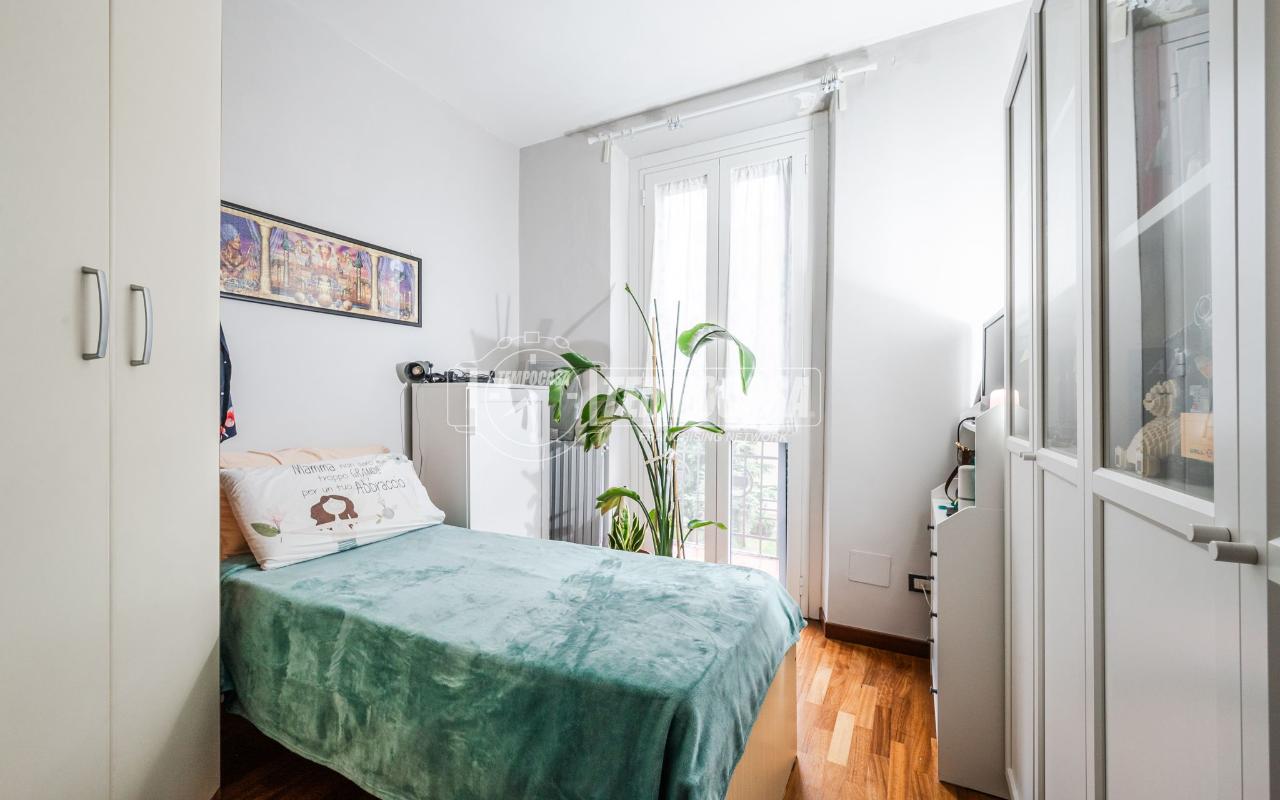 appartamento in vendita a Milano in zona Vigentino