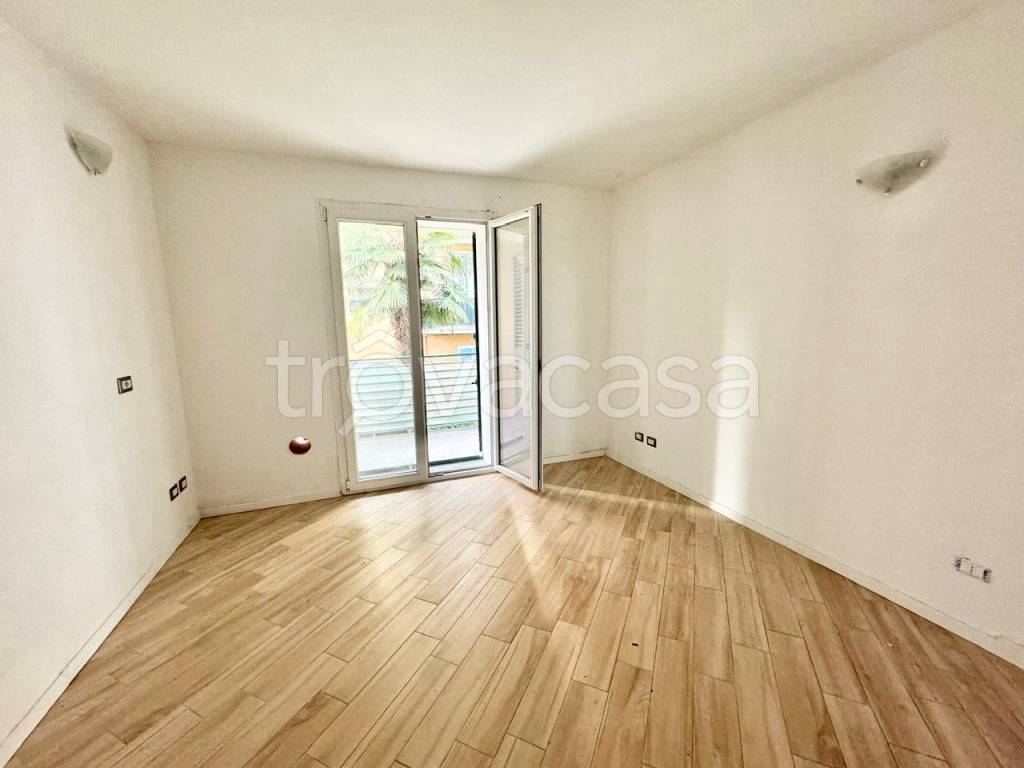 appartamento in vendita a Milano in zona Ponte Lambro