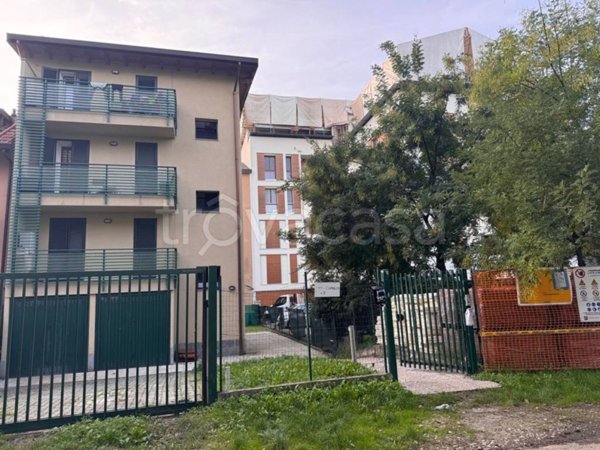 appartamento in vendita a Milano in zona Ponte Lambro