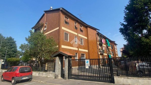 appartamento in vendita a Milano in zona Baggio