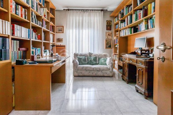 appartamento in vendita a Milano in zona Prato Centenaro