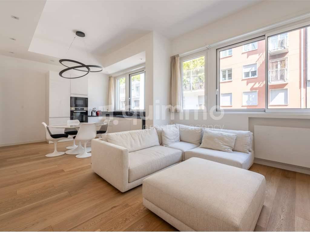 appartamento in vendita a Milano in zona Porta Nuova