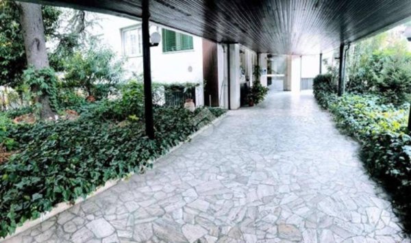 appartamento in vendita a Milano in zona Crescenzago