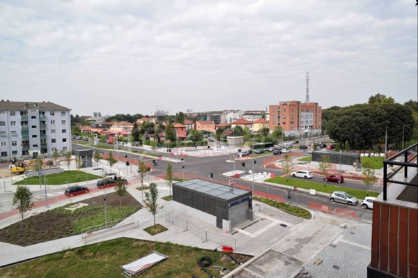 appartamento in vendita a Milano in zona Lorenteggio