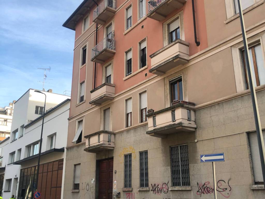 appartamento in vendita a Milano in zona Isola