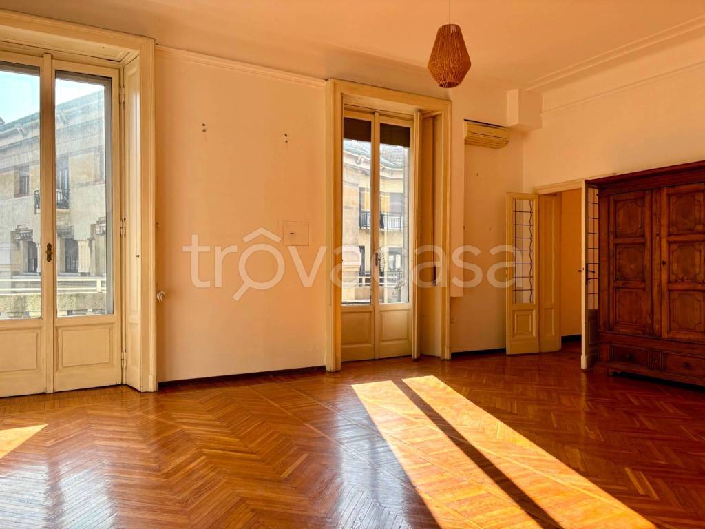 appartamento in vendita a Milano in zona XXII Marzo