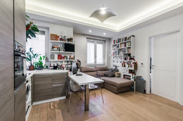 appartamento in vendita a Milano in zona Solari