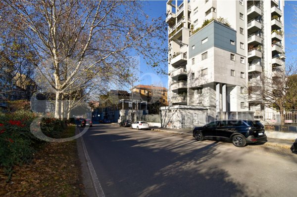 appartamento in vendita a Milano in zona Bocconi