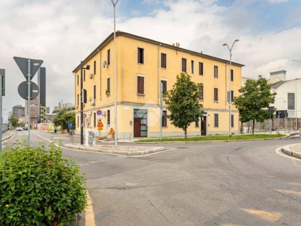 appartamento in vendita a Milano in zona Niguarda