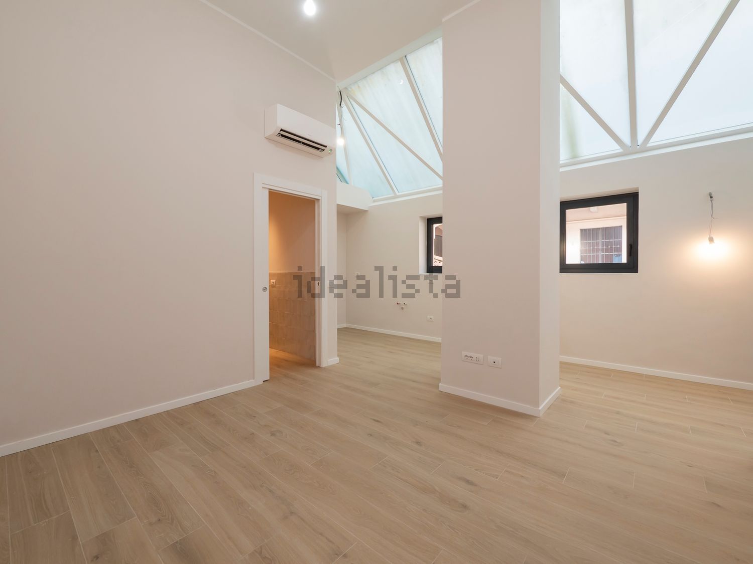 appartamento in vendita a Milano in zona Bocconi