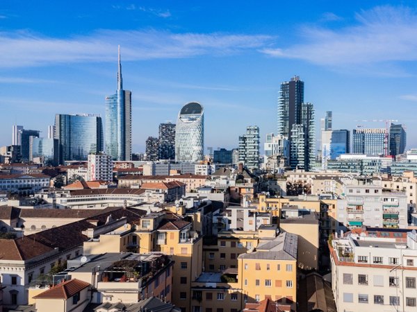 appartamento in vendita a Milano in zona Porta Nuova