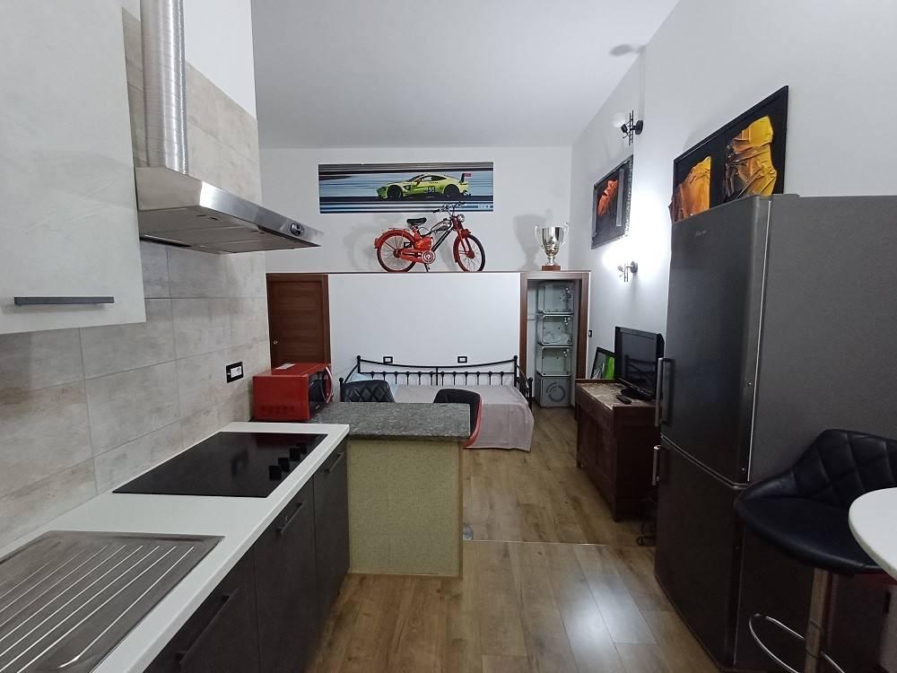 appartamento in vendita a Milano in zona Casoretto