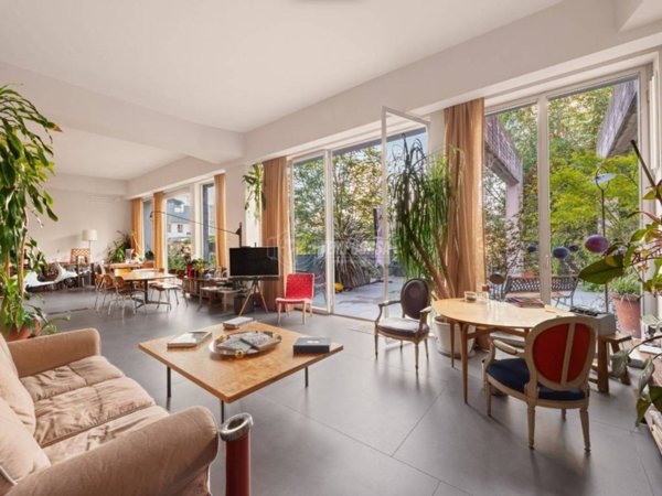 appartamento in vendita a Milano in zona Adriano