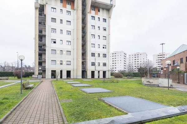 appartamento in vendita a Milano in zona Ronchetto sul Naviglio
