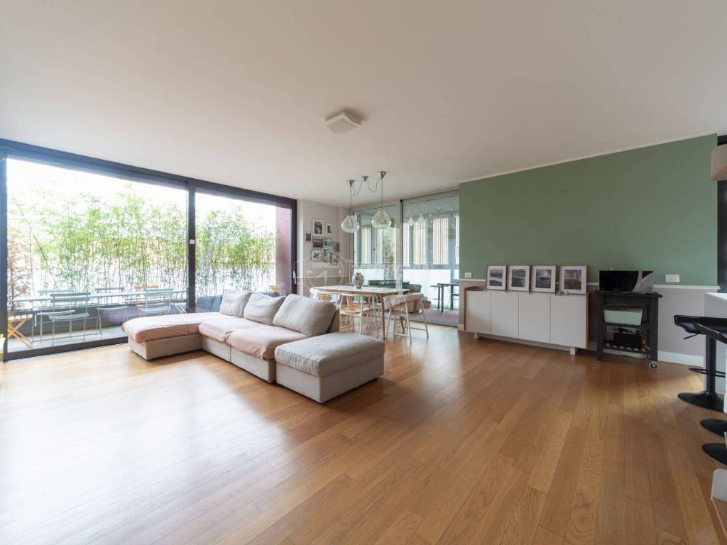 appartamento in vendita a Milano in zona Città Studi
