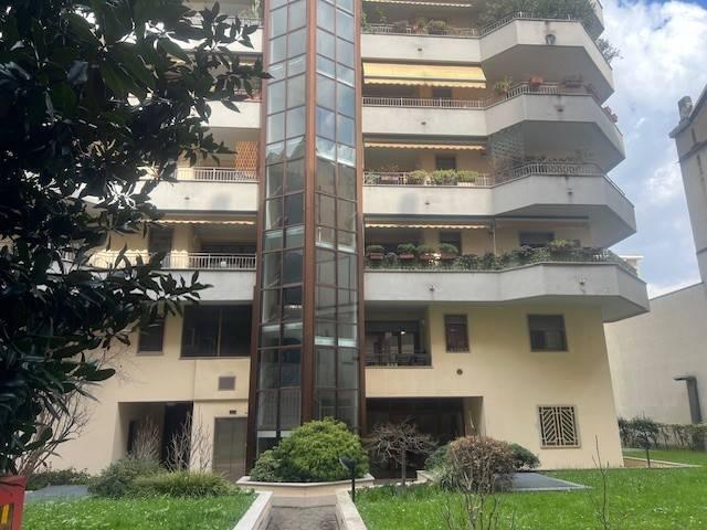 appartamento in vendita a Milano in zona Città Studi