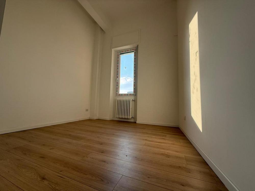 appartamento in vendita a Milano in zona Dergano