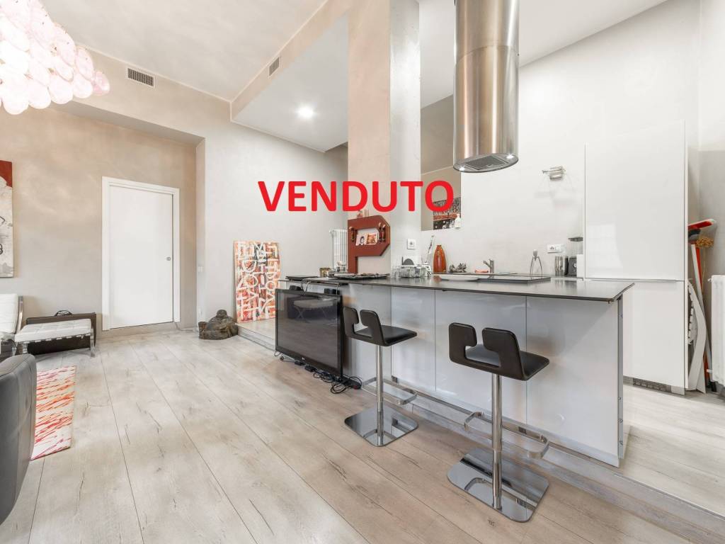 appartamento in vendita a Milano in zona Stazione Centrale