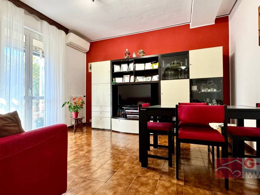 appartamento in vendita a Milano in zona Quarto Oggiaro