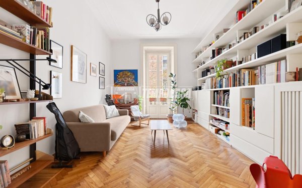 appartamento in vendita a Milano in zona XXII Marzo