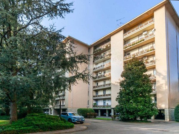 appartamento in vendita a Milano in zona Maggiolina