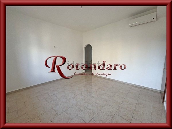 appartamento in vendita a Milano in zona Barona