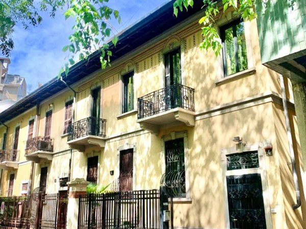 casa indipendente in vendita a Milano in zona Città Studi
