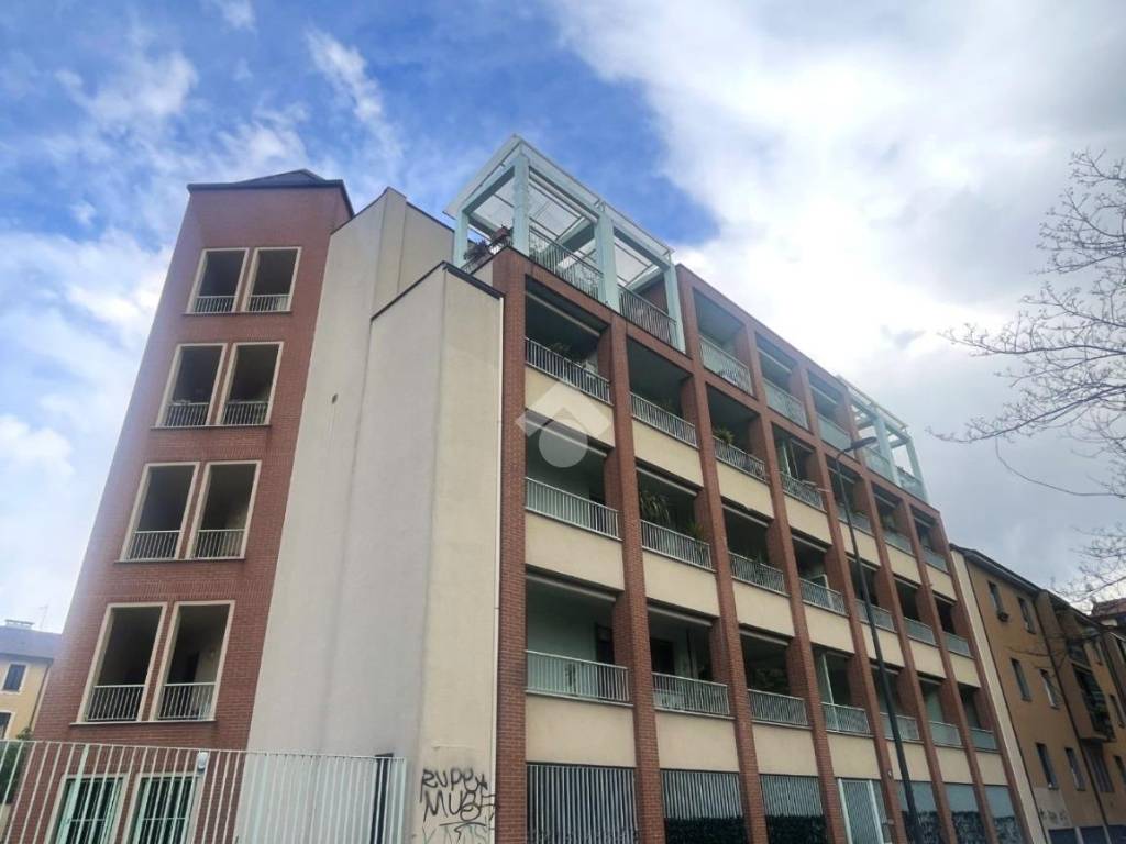 appartamento in vendita a Milano in zona Dergano
