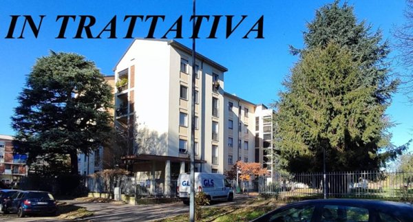 appartamento in vendita a Milano in zona Segnano