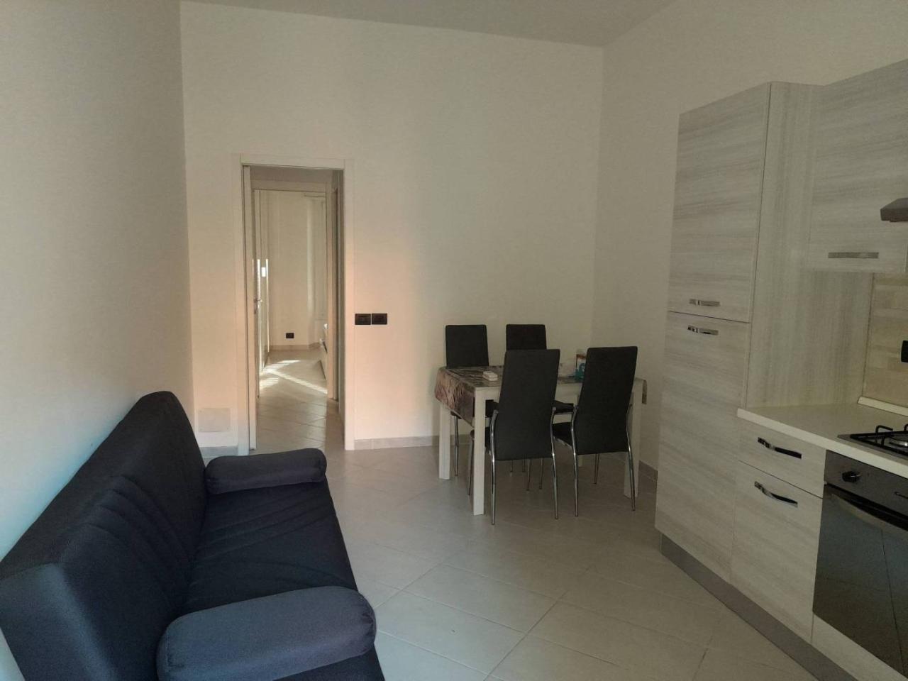 appartamento in vendita a Milano in zona Rottole