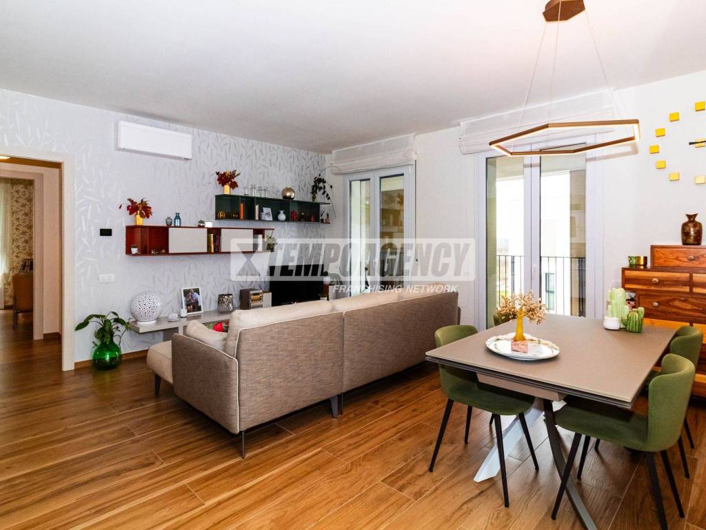 appartamento in vendita a Milano in zona Forlanini