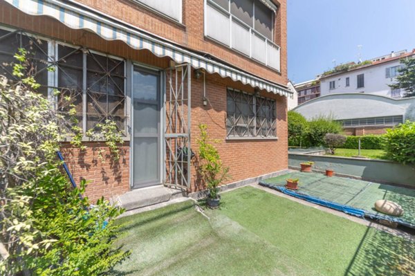 appartamento in vendita a Milano in zona Vigentino
