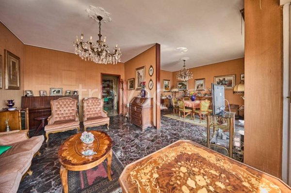 appartamento in vendita a Milano in zona Loreto