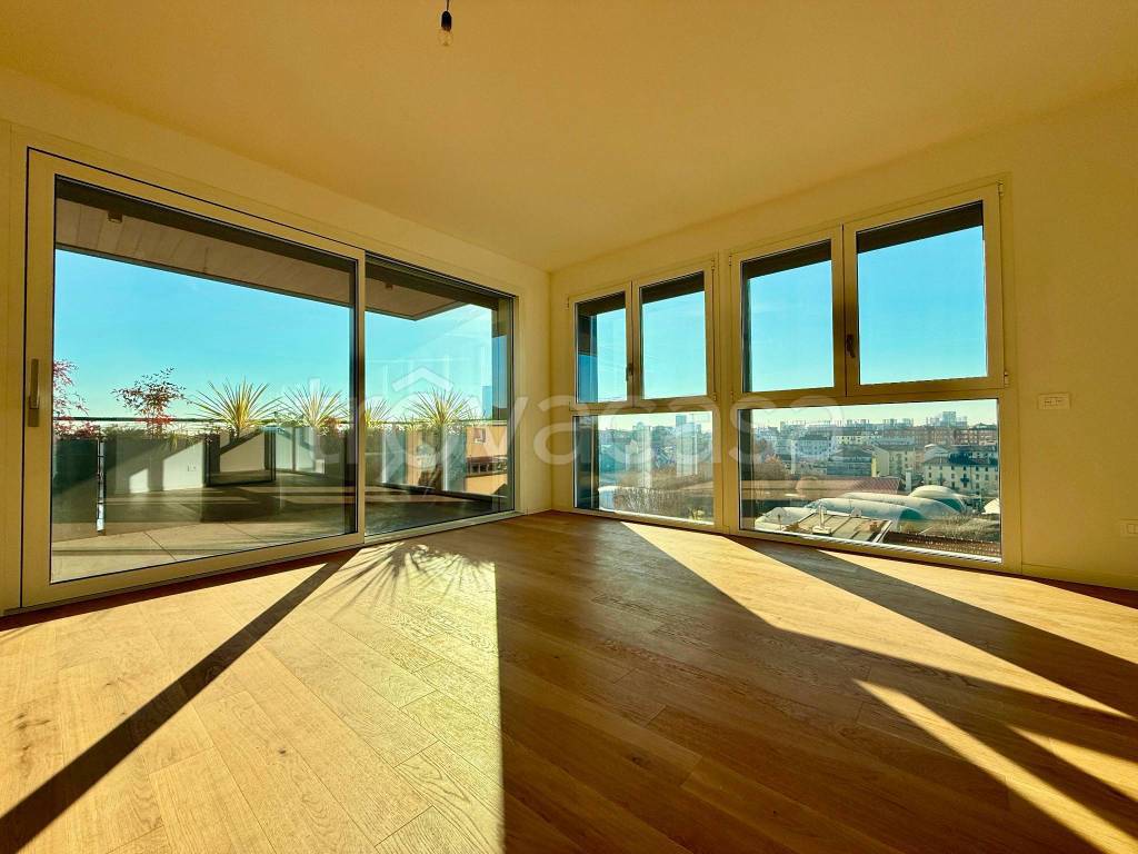 appartamento in vendita a Milano in zona Ghisolfa