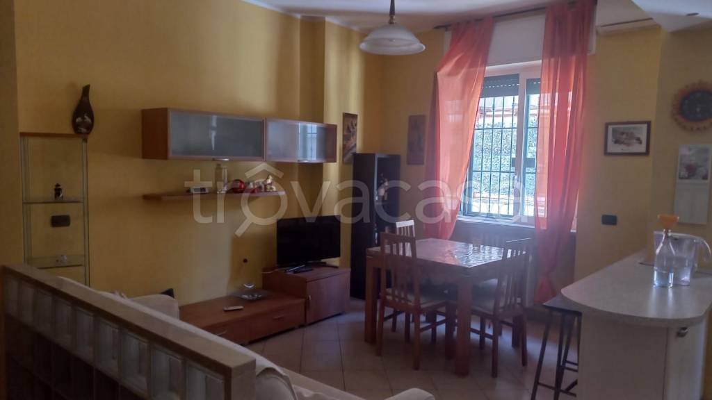 appartamento in vendita a Milano in zona Casoretto