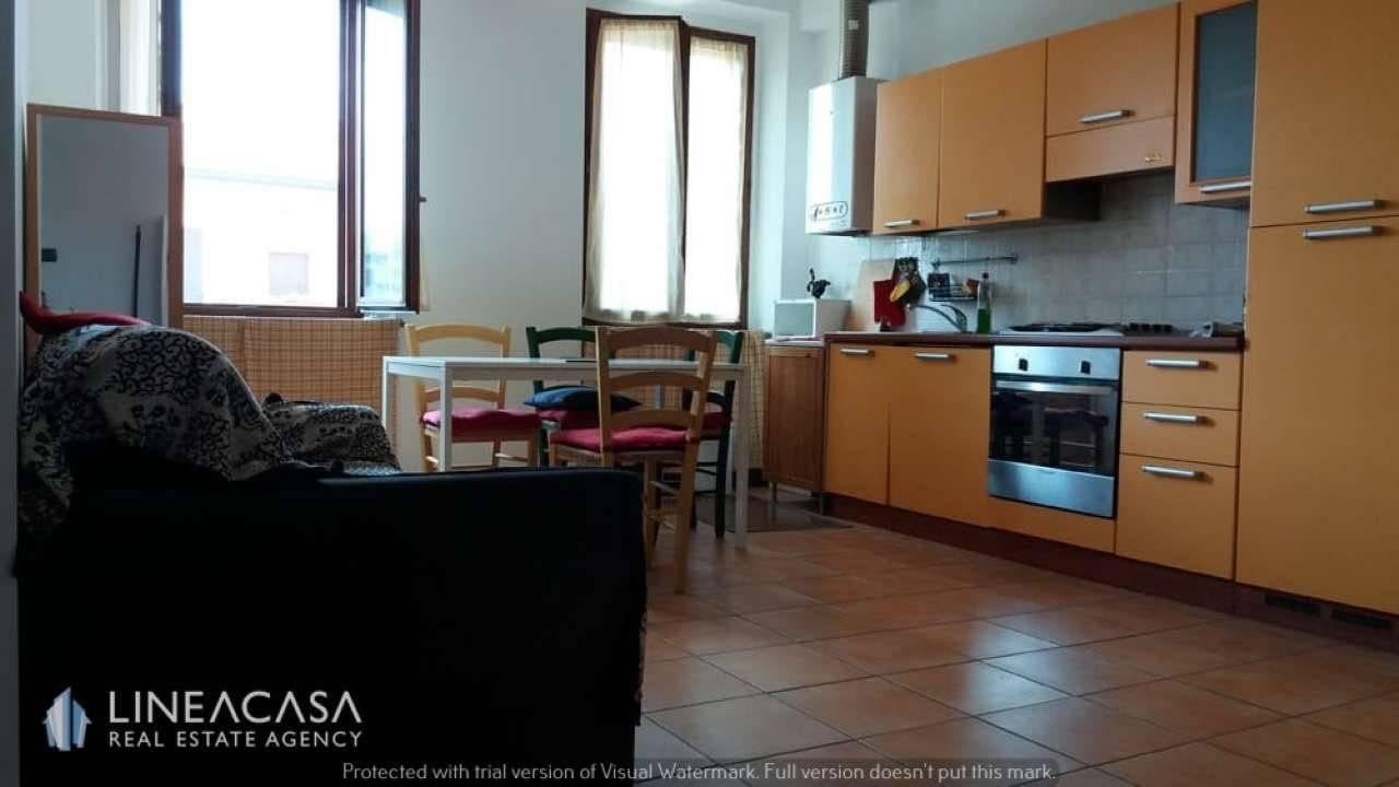 appartamento in vendita a Milano in zona Baggio