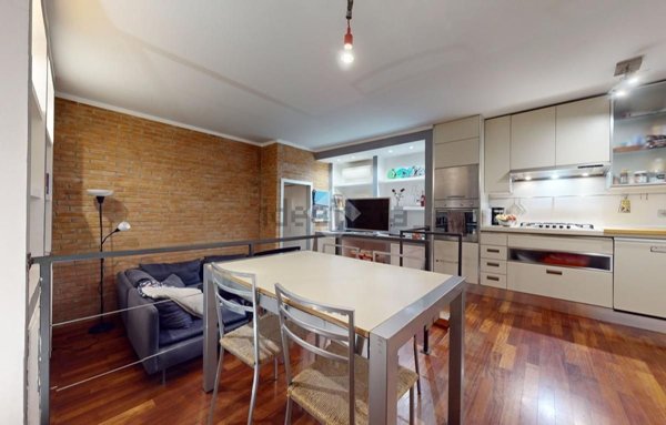 appartamento in vendita a Milano in zona Forlanini
