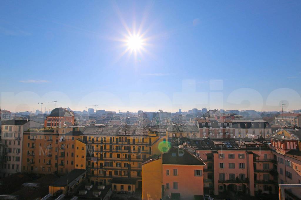 appartamento in vendita a Milano in zona Bocconi