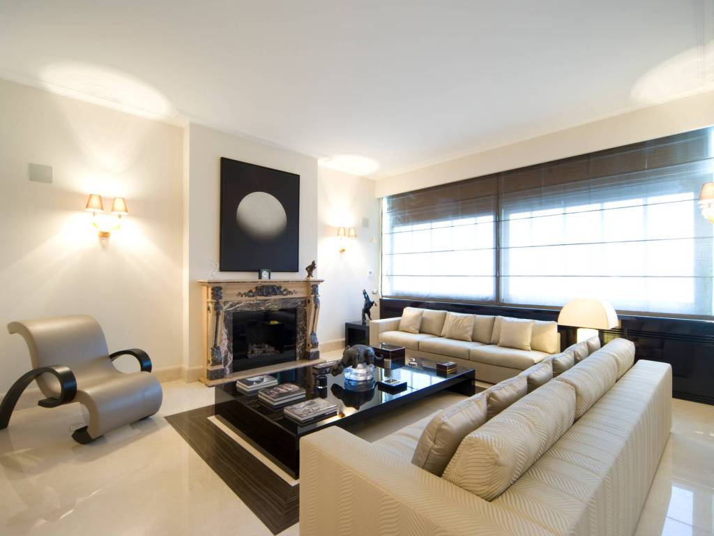 appartamento in vendita a Milano in zona Guastalla