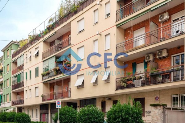 appartamento in vendita a Milano in zona Rottole