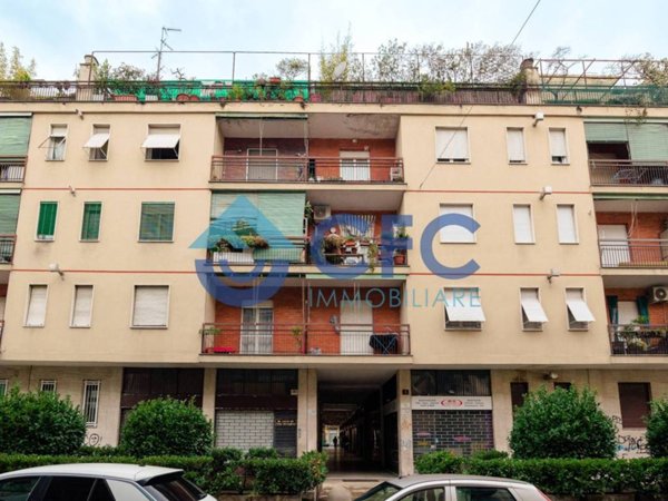 appartamento in vendita a Milano in zona Adriano