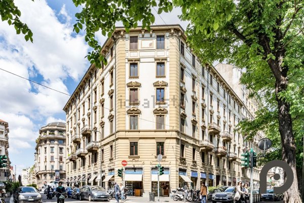 appartamento in vendita a Milano in zona Cinque Giornate