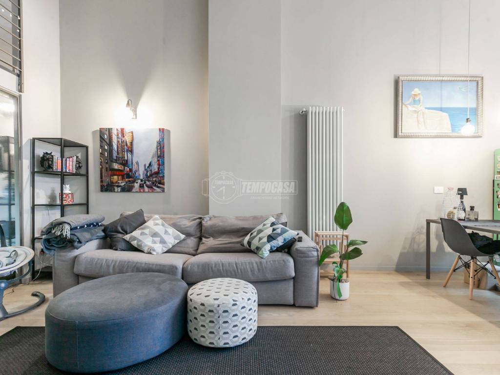 appartamento in vendita a Milano in zona Dergano