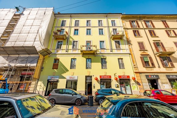 appartamento in vendita a Milano in zona Bullona