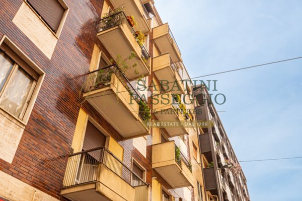 appartamento in vendita a Milano in zona Ponte Seveso