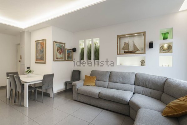 appartamento in vendita a Milano in zona Gallaratese