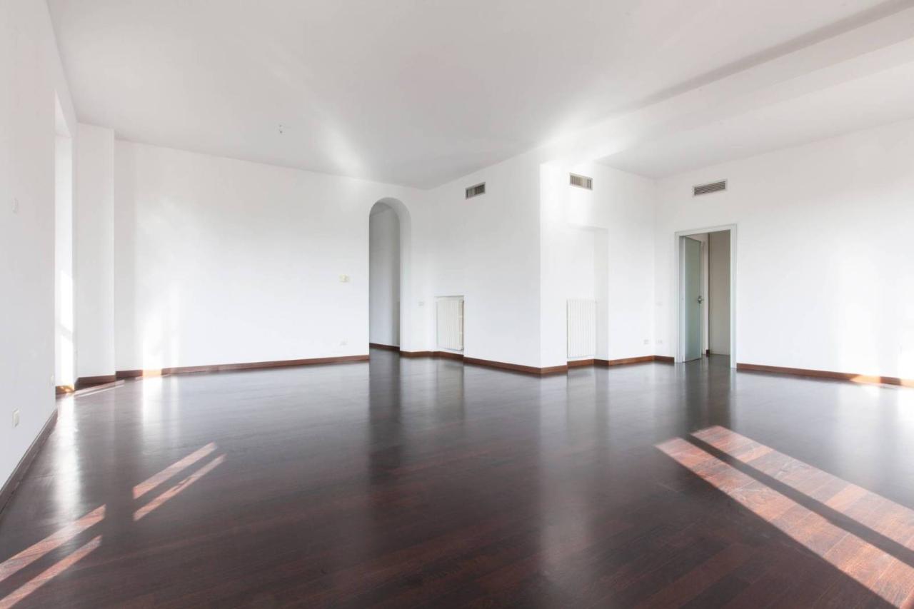 appartamento in vendita a Milano in zona Porta Venezia