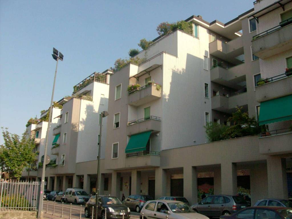 appartamento in vendita a Milano in zona Greco