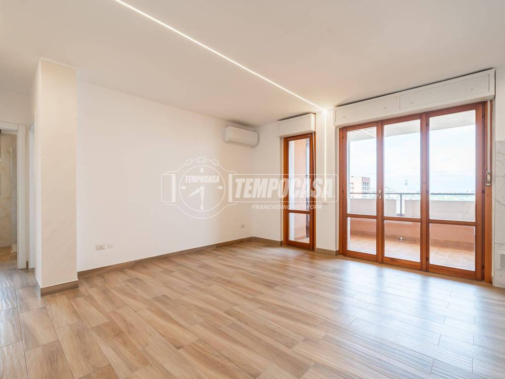 appartamento in vendita a Milano in zona Adriano