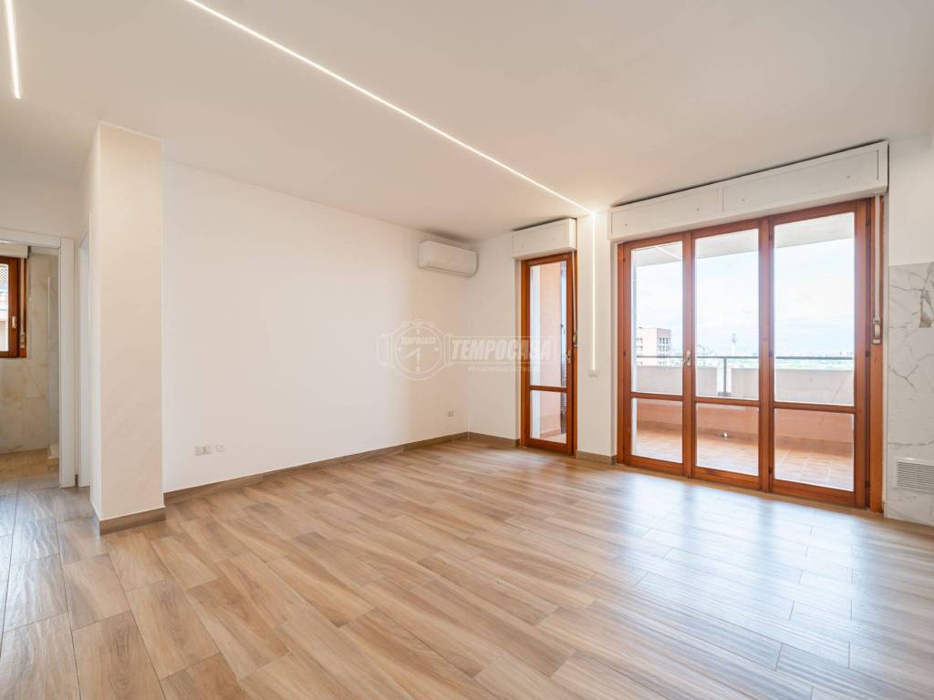 appartamento in vendita a Milano in zona Adriano